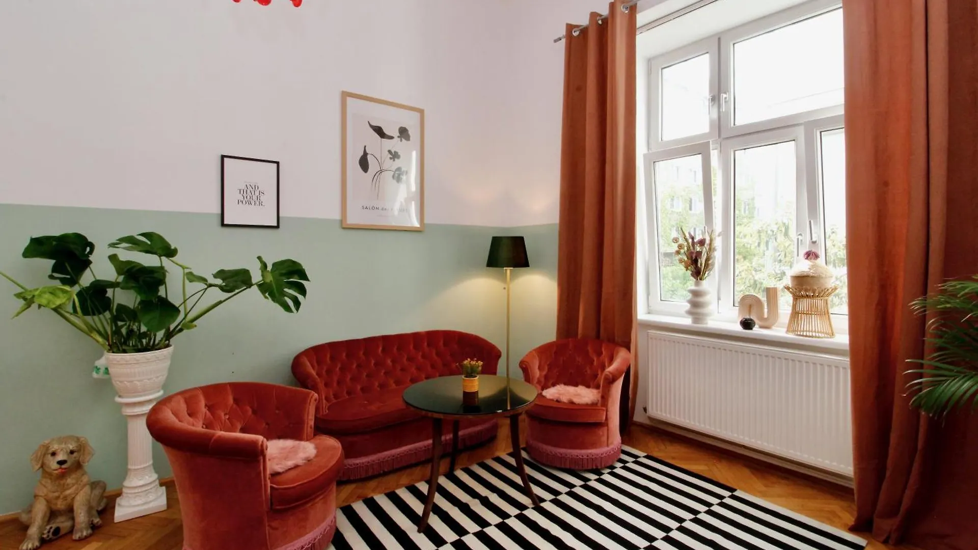 Romantic Urban Living Viena